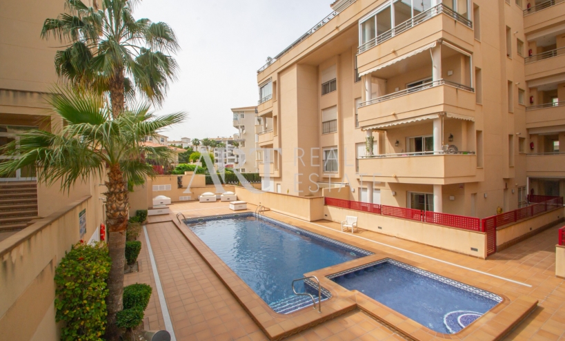 Resale - Apartment - Albir