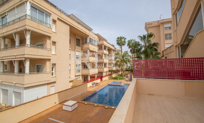 Resale - Apartment - Albir