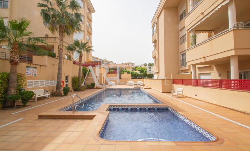 Resale - Apartment - Albir