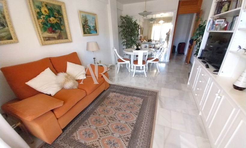 Resale - Apartment - Albir