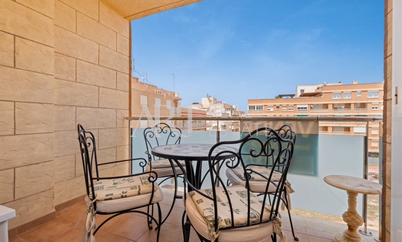 Resale - Flat - Torrevieja - La Mata