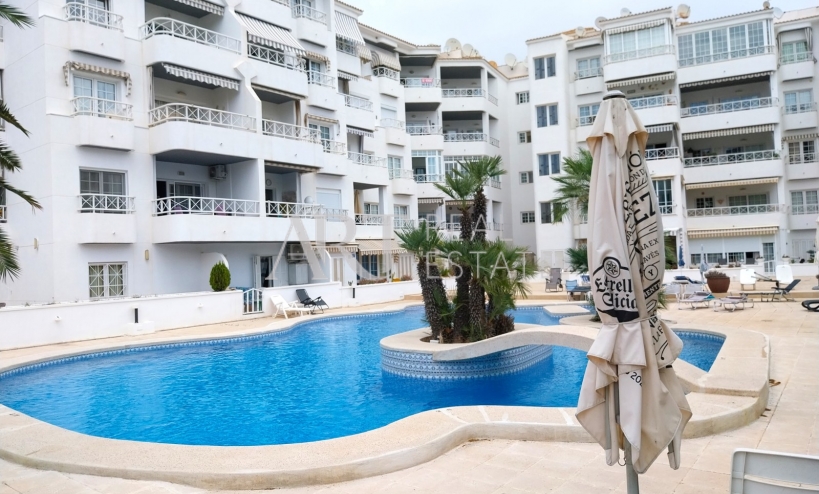 Resale - Apartment - Albir