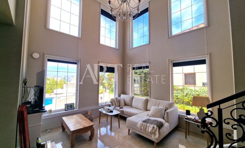 Resale - Villa - Albir