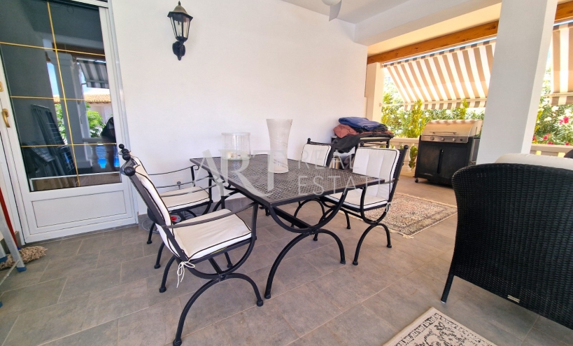 Resale - Villa - Albir