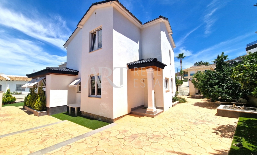 Videresalg - Villa - Albir