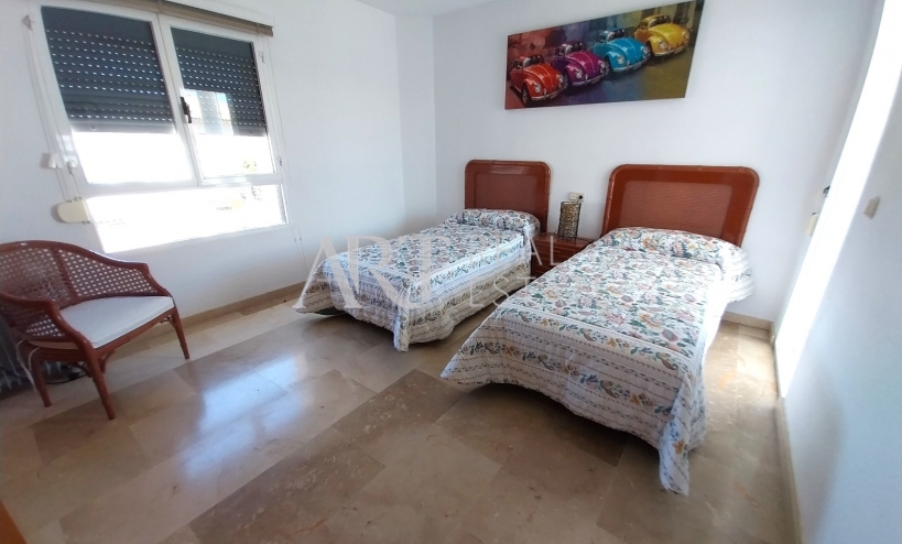 Resale - Apartment - Albir