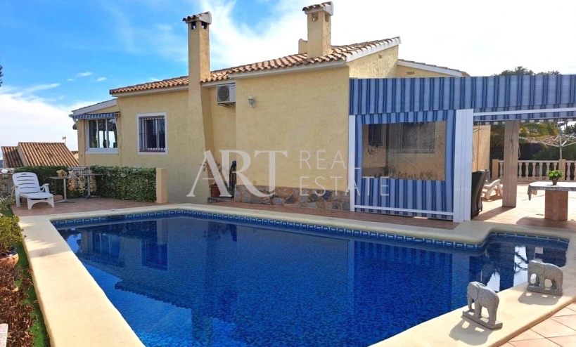 Resale - Villa - La Nucía