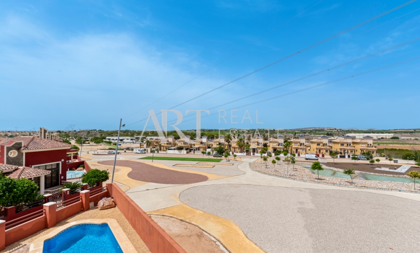 Resale - Villa - Algorfa