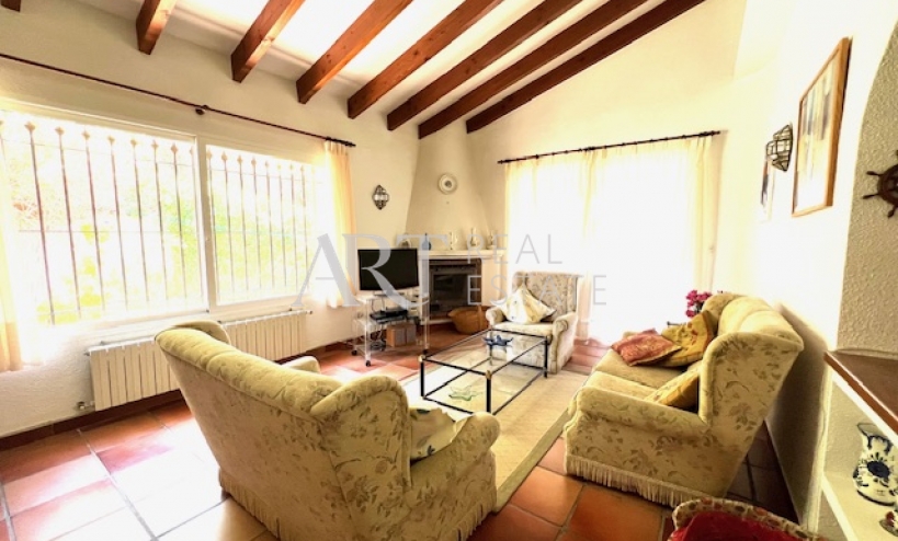 Resale - Villa - Altea