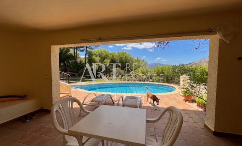 Resale - Villa - Altea