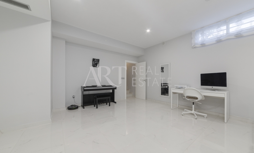 Resale - Villa - Orihuela costa - Villamartín