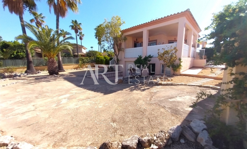 Resale - Villa - Alfas del Pí