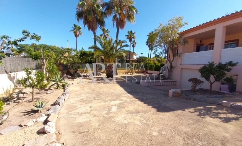 Resale - Villa - Alfas del Pí