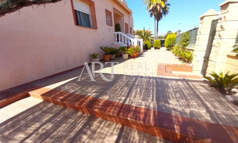 Resale - Villa - Alfas del Pí