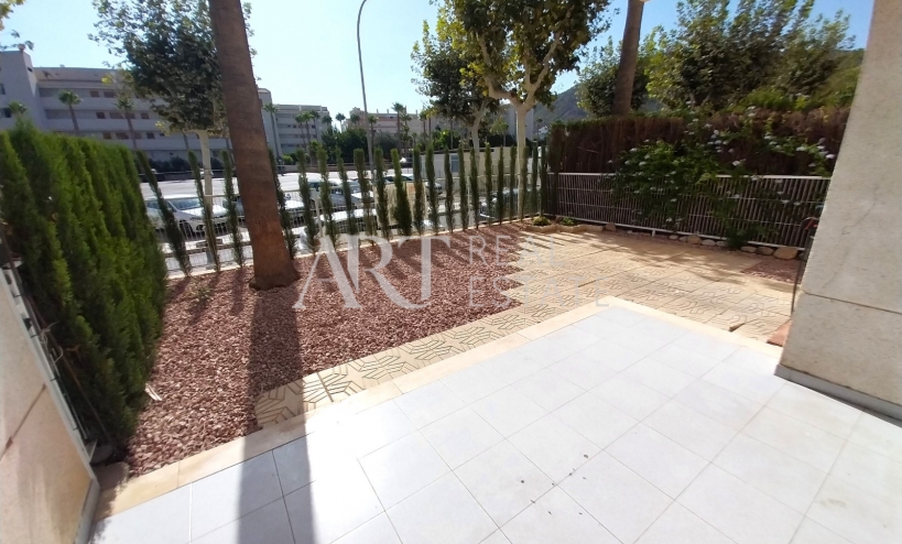 Resale - Apartment - Albir