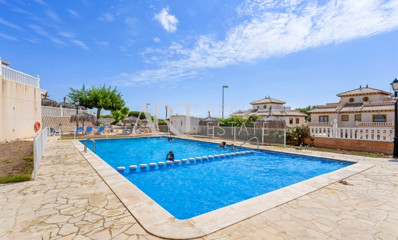 Reventa - Casa cuádruple - Orihuela costa - Lomas de Cabo Roig