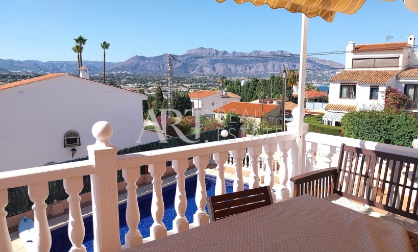 Resale - Villa - Albir