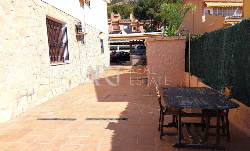 Resale - Villa - Albir