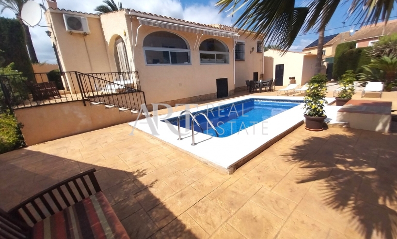 Resale - Villa - Alfas del Pí