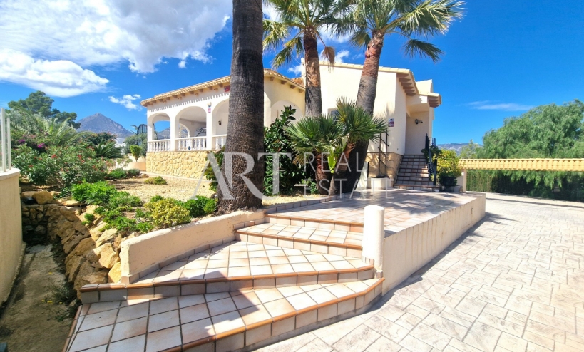 Resale - Villa - Alfas del Pí