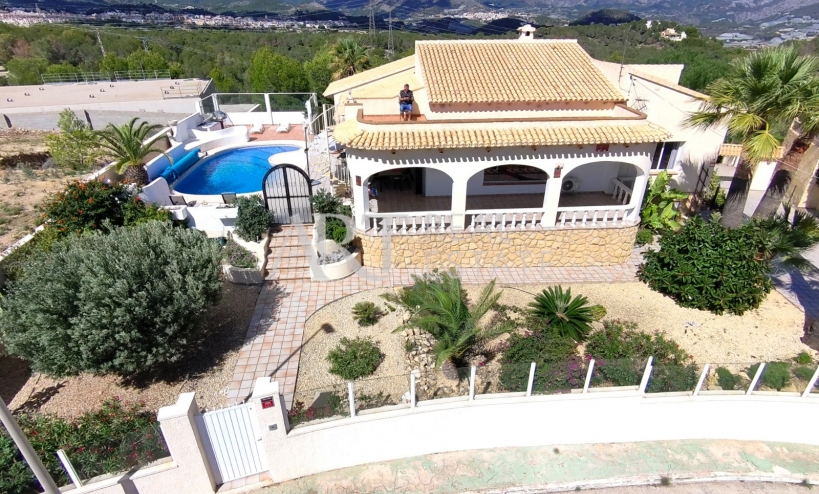 Resale - Villa - Alfas del Pí