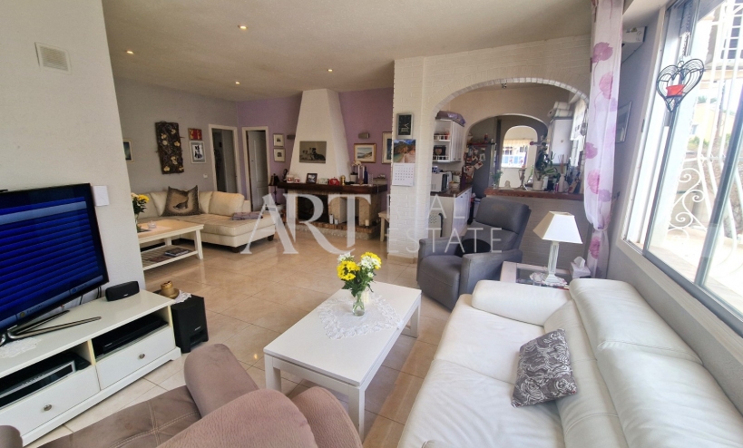 Resale - Villa - Albir