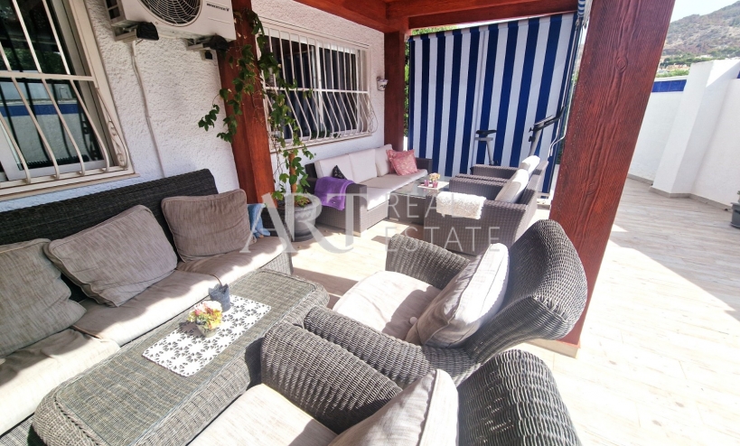 Resale - Villa - Albir