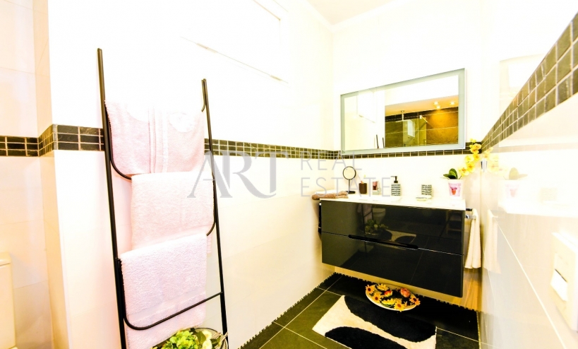 Resale - Apartment - Albir