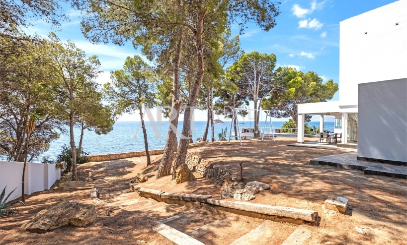 Resale - Villa - Altea