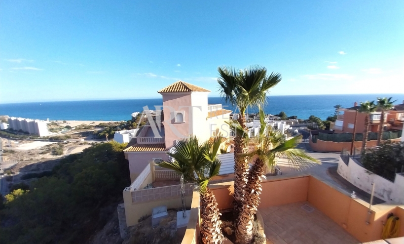 Resale - Villa - Villajoyosa