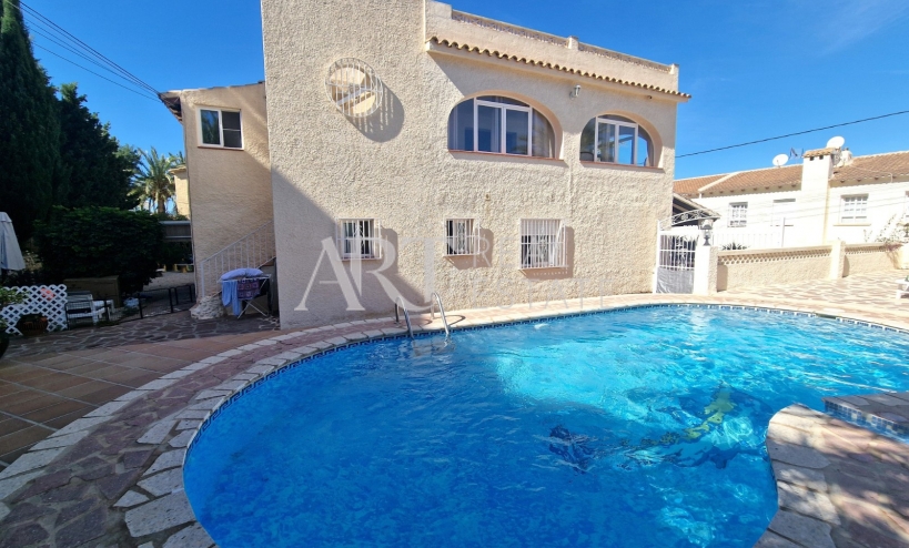 Videresalg - Villa - Albir