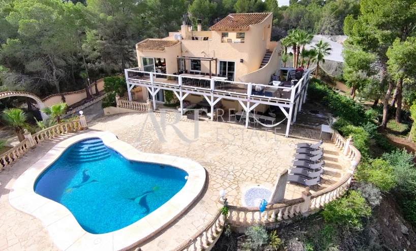 Resale - Villa - Alfas del Pí