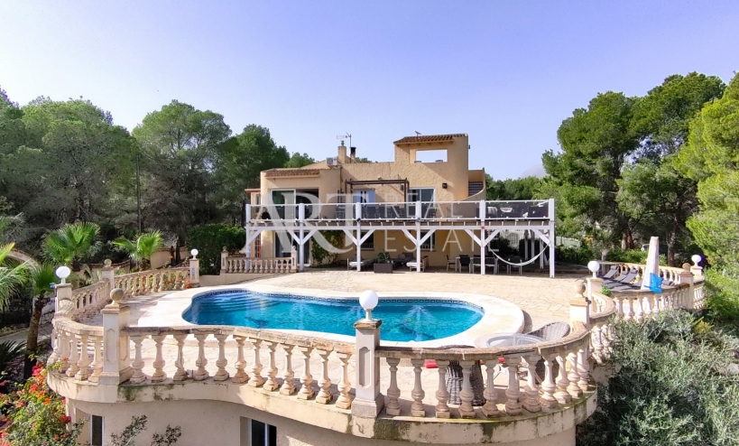 Resale - Villa - Alfas del Pí