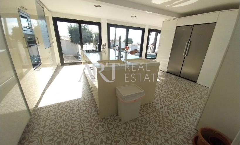 Resale - Villa - La Nucía