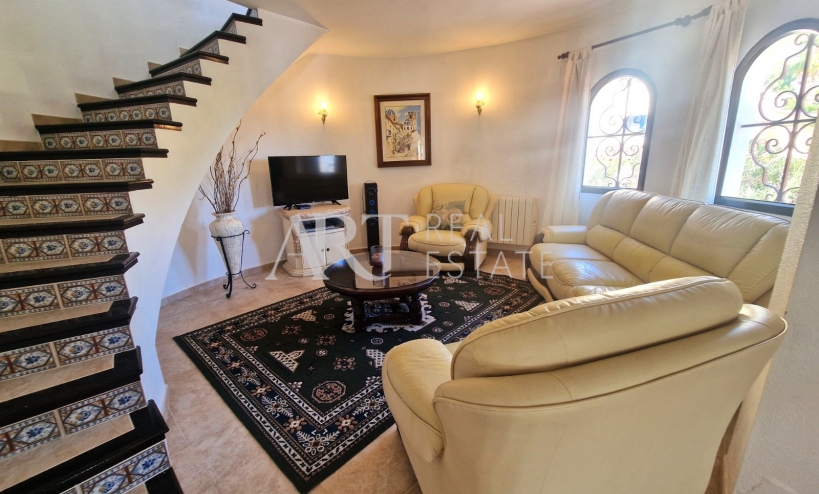 Resale - Villa - Altea