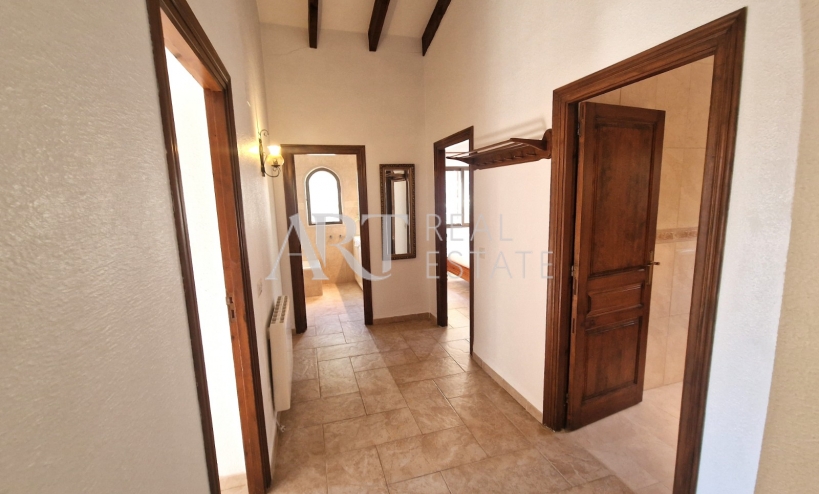 Resale - Villa - Altea