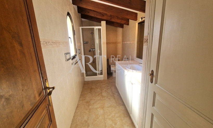 Resale - Villa - Altea