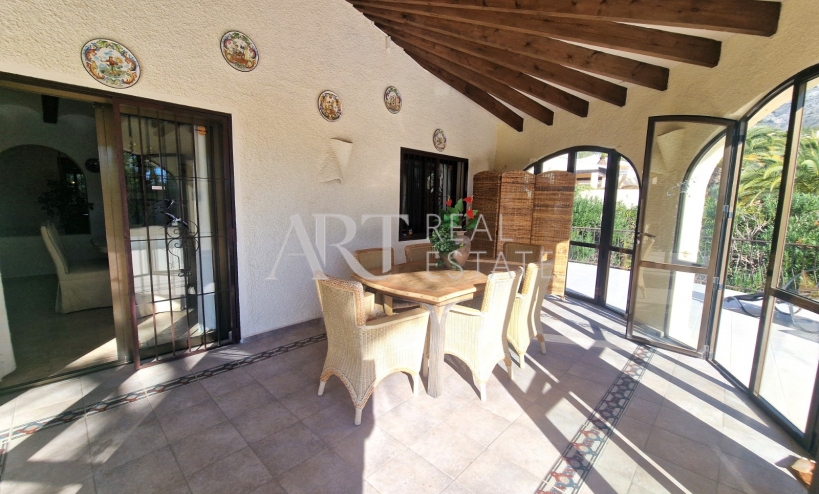 Resale - Villa - Altea