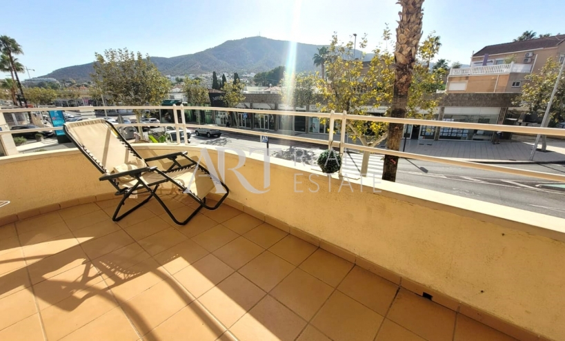 Resale - Apartment - Albir