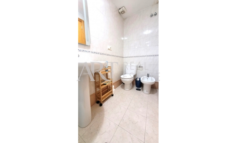 Resale - Apartment - Albir