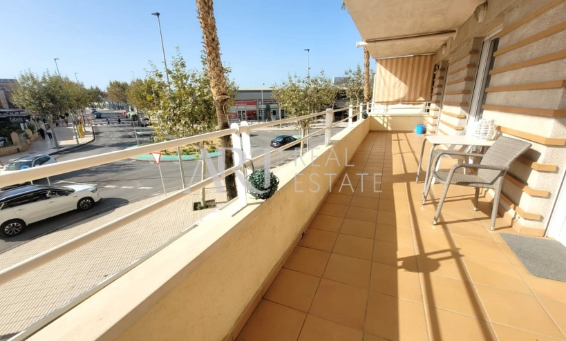 Resale - Apartment - Albir