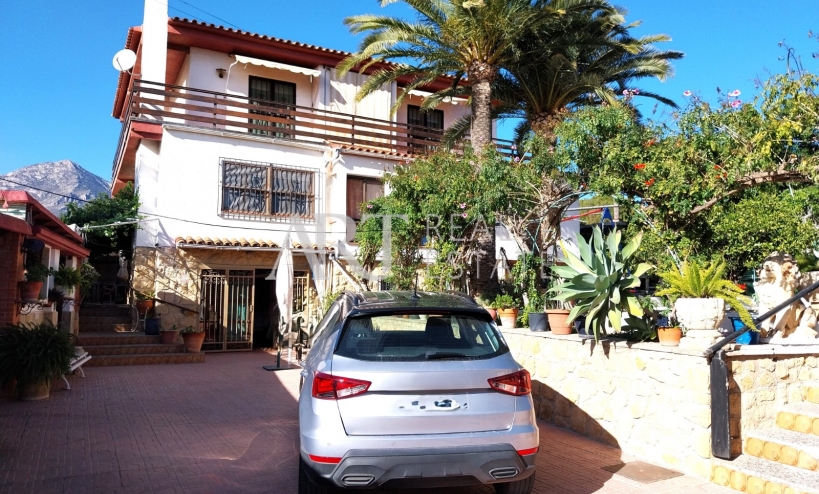 Resale - Villa - La Nucía