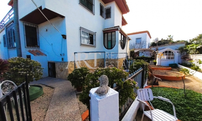 Resale - Villa - La Nucía