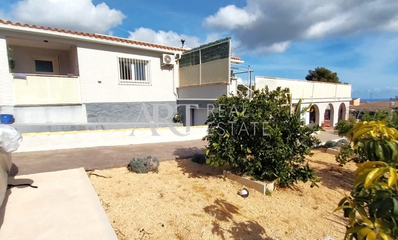 Resale - Villa - La Nucía