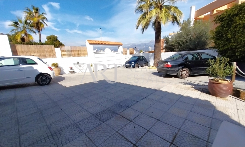 Resale - Villa - Albir