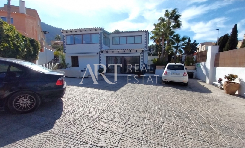 Resale - Villa - Albir