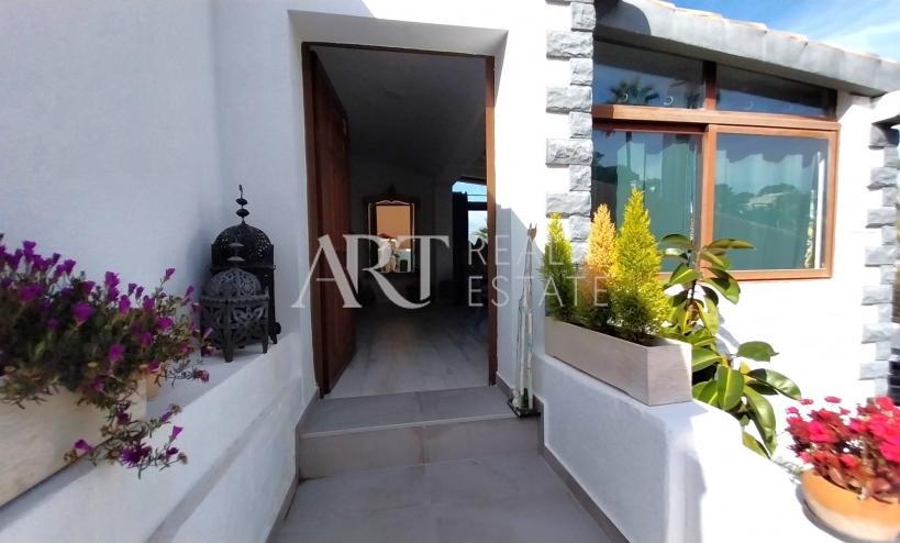 Resale - Villa - Albir