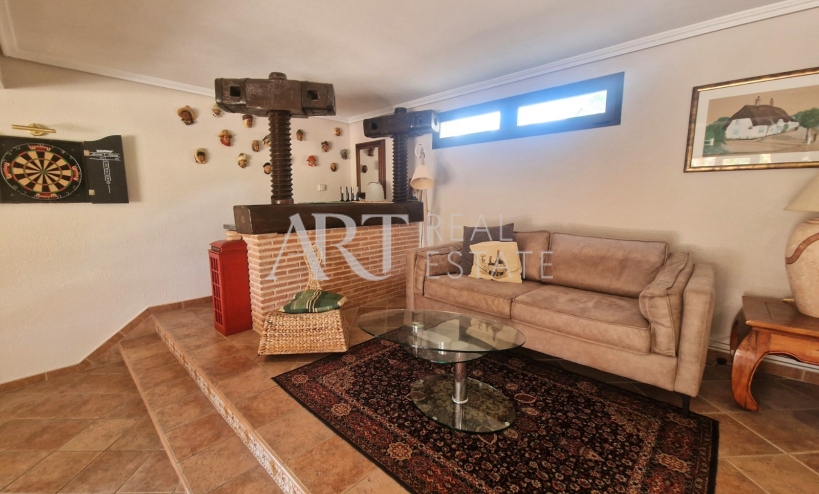 Resale - Villa - Alfas del Pí