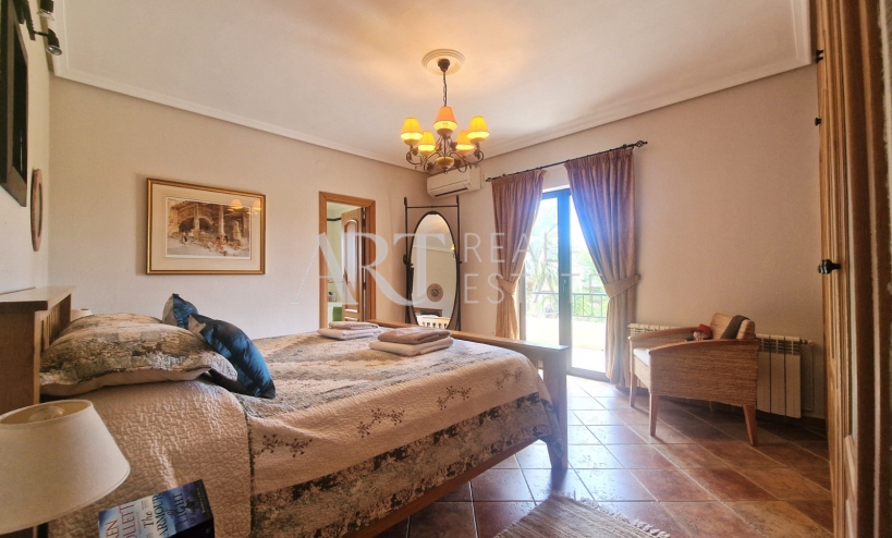 Resale - Villa - Alfas del Pí