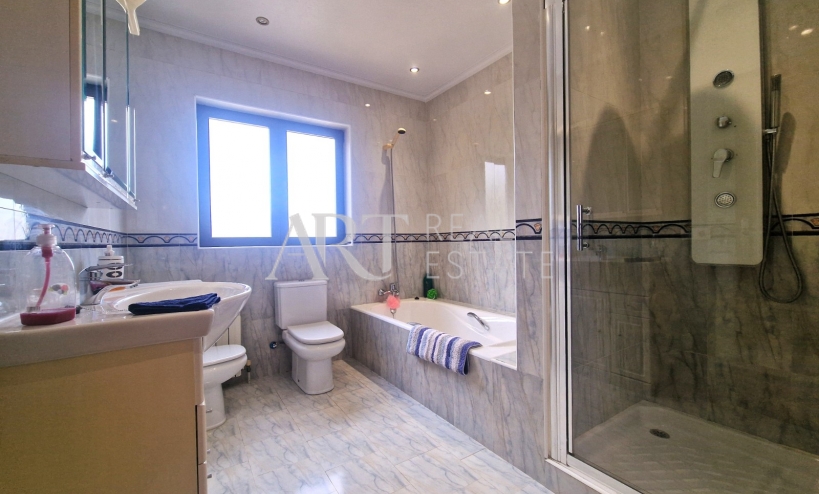 Resale - Villa - Alfas del Pí